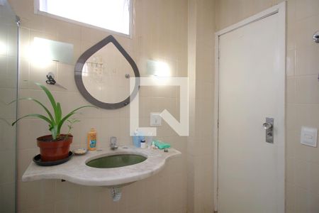 Apartamento à venda com 220m², 4 quartos e 2 vagasBanheiro da Suíte