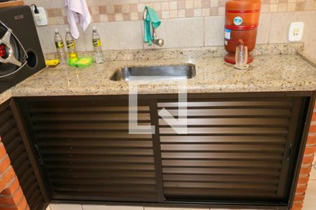 Casa à venda com 250m², 3 quartos e 6 vagas Casa à venda com 250m², 3 quartos e 6 vagasÁrea Gourmet