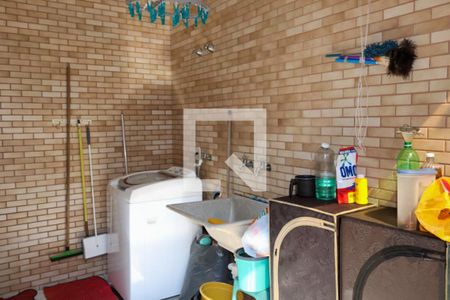 Casa à venda com 250m², 3 quartos e 6 vagas Casa à venda com 250m², 3 quartos e 6 vagasÁrea de Serviço