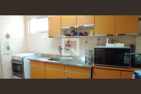 Apartamento à venda com 72m², 3 quartos e 1 vaga Apartamento à venda com 72m², 3 quartos e 1 vagaCozinha