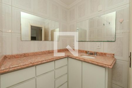Apartamento à venda com 52m², 2 quartos e sem vaga Apartamento à venda com 52m², 2 quartos e sem vagaBanheiro