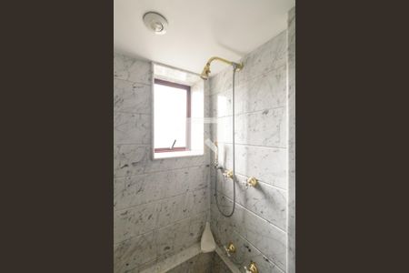 Apartamento à venda com 241m², 3 quartos e 3 vagas Apartamento à venda com 241m², 3 quartos e 3 vagasBanheiro 3 - Suíte