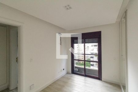 Apartamento à venda com 241m², 3 quartos e 3 vagas Apartamento à venda com 241m², 3 quartos e 3 vagasQuarto 2 - Suíte