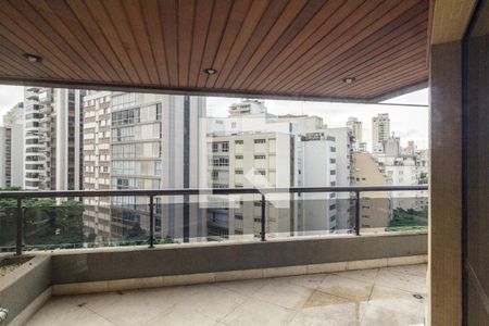 Apartamento à venda com 241m², 3 quartos e 3 vagas Apartamento à venda com 241m², 3 quartos e 3 vagasVaranda