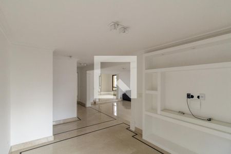 Apartamento à venda com 241m², 3 quartos e 3 vagas Apartamento à venda com 241m², 3 quartos e 3 vagasSala de TV
