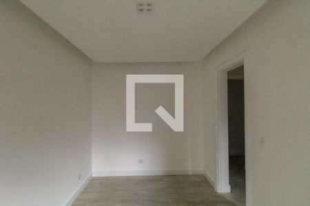 Apartamento à venda com 241m², 3 quartos e 3 vagas Apartamento à venda com 241m², 3 quartos e 3 vagasQuarto 2 - Suíte
