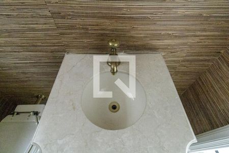 Apartamento à venda com 241m², 3 quartos e 3 vagas Apartamento à venda com 241m², 3 quartos e 3 vagasLavabo