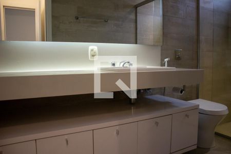 Apartamento à venda com 120m², 2 quartos e sem vagaBanheiro