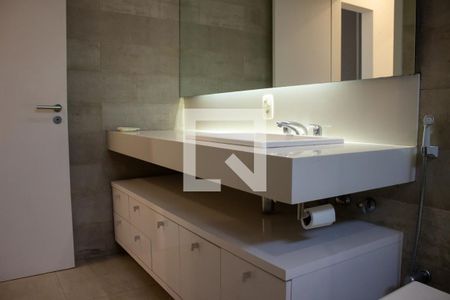 Apartamento à venda com 120m², 2 quartos e sem vagaBanheiro