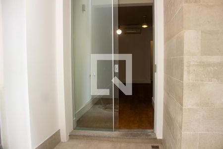 Apartamento à venda com 120m², 2 quartos e sem vagaVaranda Quarto