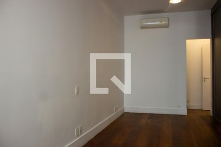 Apartamento à venda com 120m², 2 quartos e sem vagaQuarto