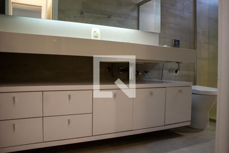 Apartamento à venda com 120m², 2 quartos e sem vagaBanheiro