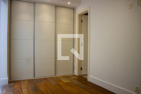 Apartamento à venda com 120m², 2 quartos e sem vagaQuarto