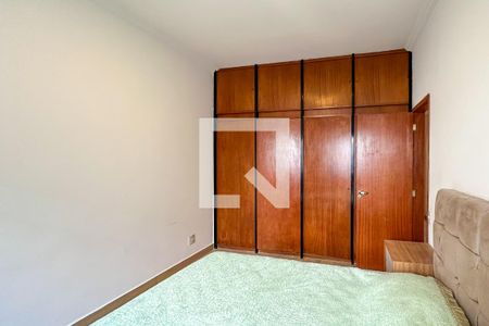 Apartamento para alugar com 180m², 3 quartos e 1 vaga Apartamento para alugar com 180m², 3 quartos e 1 vagaQuarto 02