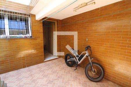 Casa à venda com 80m², 2 quartos e 1 vagaÁrea de Serviço