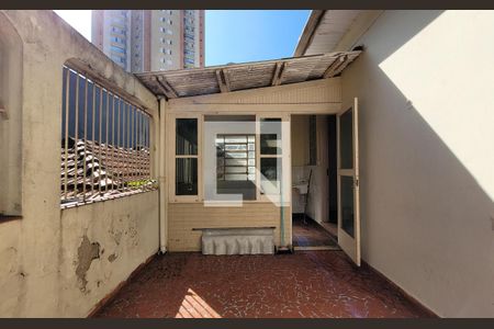 Casa à venda com 168m², 3 quartos e 1 vaga Casa à venda com 168m², 3 quartos e 1 vagaQuintal