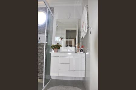 Apartamento para alugar com 76m², 3 quartos e 1 vaga Apartamento para alugar com 76m², 3 quartos e 1 vagaBanheiro/Armário/Box/Chuveiro Elétrico