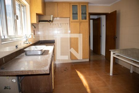 Casa à venda com 240m², 3 quartos e 3 vagasCozinha