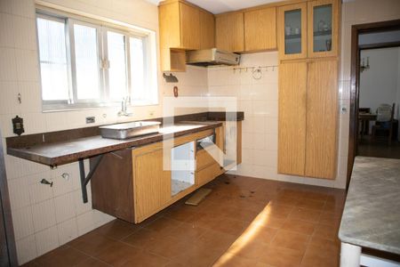 Casa à venda com 240m², 3 quartos e 3 vagasCozinha