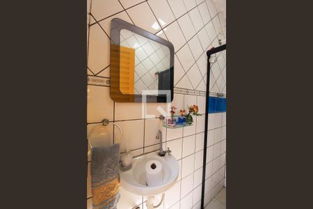 Casa à venda com 140m², 2 quartos e 2 vagasBanheiro de serviço