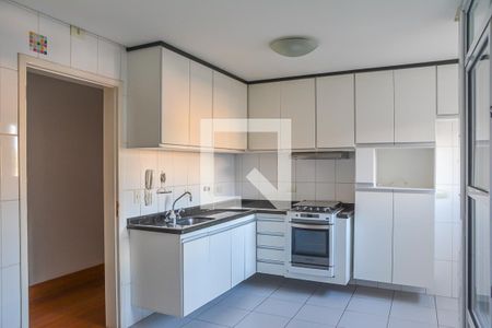 Apartamento à venda com 120m², 3 quartos e 2 vagas Apartamento à venda com 120m², 3 quartos e 2 vagasCozinha