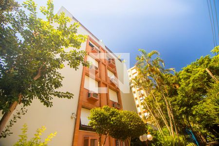 Apartamento à venda com 90m², 3 quartos e 1 vaga Apartamento à venda com 90m², 3 quartos e 1 vagaFachada