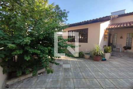 Casa à venda com 130m², 4 quartos e sem vagaArea Externa 