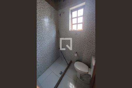 Casa à venda com 130m², 4 quartos e sem vagaArea Externa (Banheiro da Edicula)