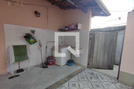 Casa à venda com 130m², 4 quartos e sem vagaÁrea de Serviço