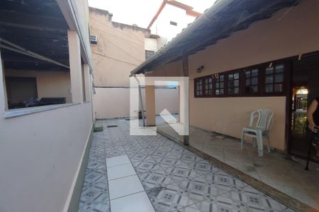 Casa à venda com 130m², 4 quartos e sem vagaArea Externa