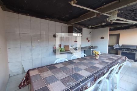 Casa à venda com 130m², 4 quartos e sem vagaArea Externa (Edicula)