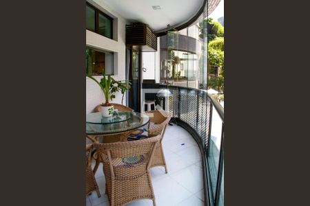 Varanda de apartamento para alugar com 2 quartos, 71m² em Barra da Tijuca, Rio de Janeiro