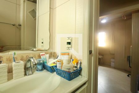 Casa à venda com 350m², 3 quartos e 5 vagasSuíte 3- Banheiro do Quarto 3