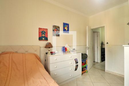 Casa à venda com 350m², 3 quartos e 5 vagasSuíte 2- Quarto 2