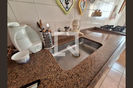 Casa à venda com 200m², 4 quartos e 4 vagasCozinha casa 1