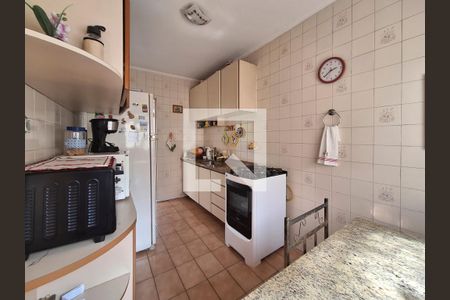 Casa à venda com 200m², 4 quartos e 4 vagasCozinha casa 1