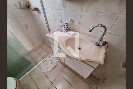 Casa à venda com 200m², 4 quartos e 4 vagasBanheiro casa 1