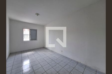 Casa à venda com 200m², 4 quartos e 4 vagasQuarto 1 casa 2