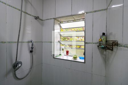 Casa à venda com 248m², 5 quartos e 4 vagasBanheiro da Suíte 2