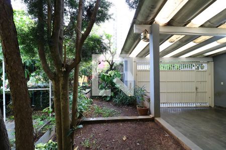 Casa à venda com 248m², 5 quartos e 4 vagasGaragem - Rua Tupi