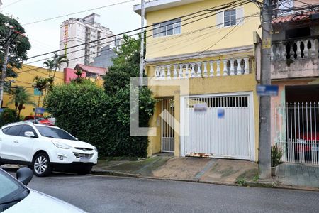 Casa à venda com 248m², 5 quartos e 4 vagasFachada