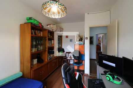 Casa à venda com 248m², 5 quartos e 4 vagasQuarto 2