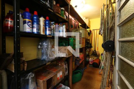 Casa à venda com 248m², 5 quartos e 4 vagasDispensa