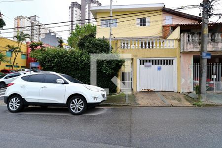 Casa à venda com 248m², 5 quartos e 4 vagasFachada