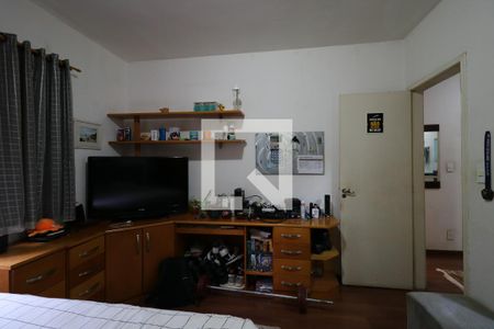 Casa à venda com 248m², 5 quartos e 4 vagasSuíte 2