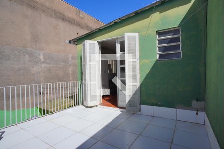 Casa à venda com 580m², 2 quartos e 6 vagasPátio fundos