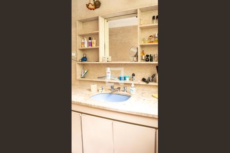 Apartamento à venda com 460m², 6 quartos e 1 vaga Apartamento à venda com 460m², 6 quartos e 1 vagaBanheiro da Suíte