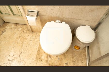 Apartamento à venda com 460m², 6 quartos e 1 vaga Apartamento à venda com 460m², 6 quartos e 1 vagaBanheiro