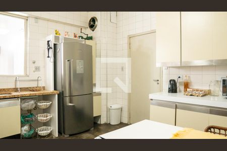 Apartamento à venda com 460m², 6 quartos e 1 vaga Apartamento à venda com 460m², 6 quartos e 1 vagaCozinha