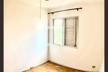 Quarto 1 de apartamento para alugar com 2 quartos, 57m² em Vila Monumento, São Paulo